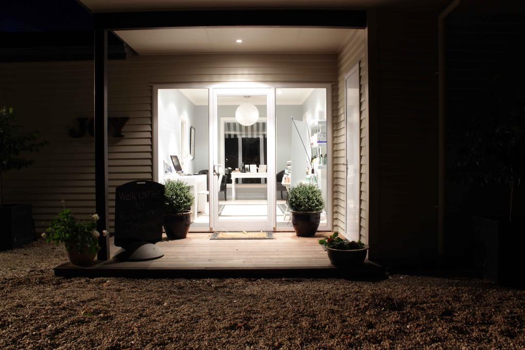 Revive On Oakview Boutique Beauty And Accommodation Ashburton Exterior foto
